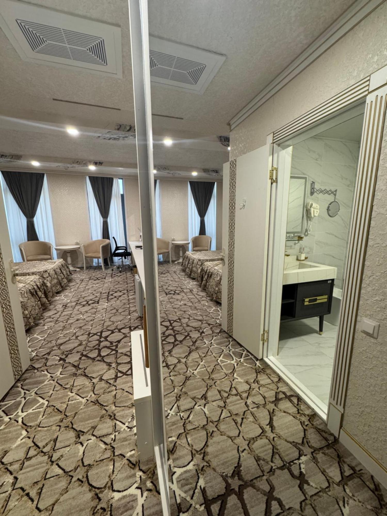 Bukhara City Hotel Turon City Plaza Εξωτερικό φωτογραφία
